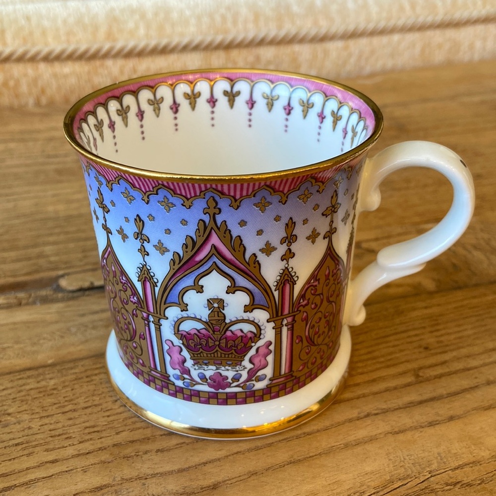 Royal Collection Fine Bone China Made In England Tea Cup Mug 1995 Beautiful